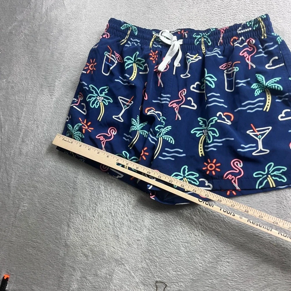 Chubbies Mens XL Swim Trunks Navy Neon Flamingo Palm Tree 4 Inch Inseam Shorts